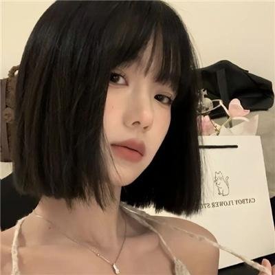 她的微笑和圈套